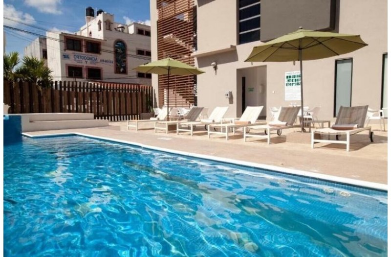 Готель La Quinta Inn & Suites Cancun, 4★ Готель La Quinta Inn & Suites Cancun, 4★