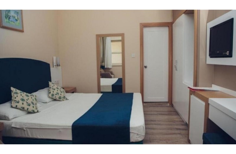 Готель Lancora Beach Hotel, 4★ Готель Lancora Beach Hotel, 4★
