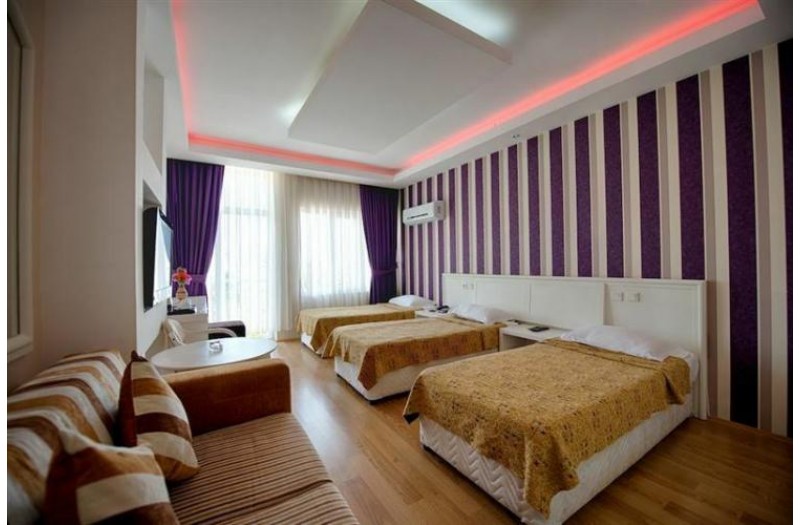 Готель Lara World Hotel, 3★