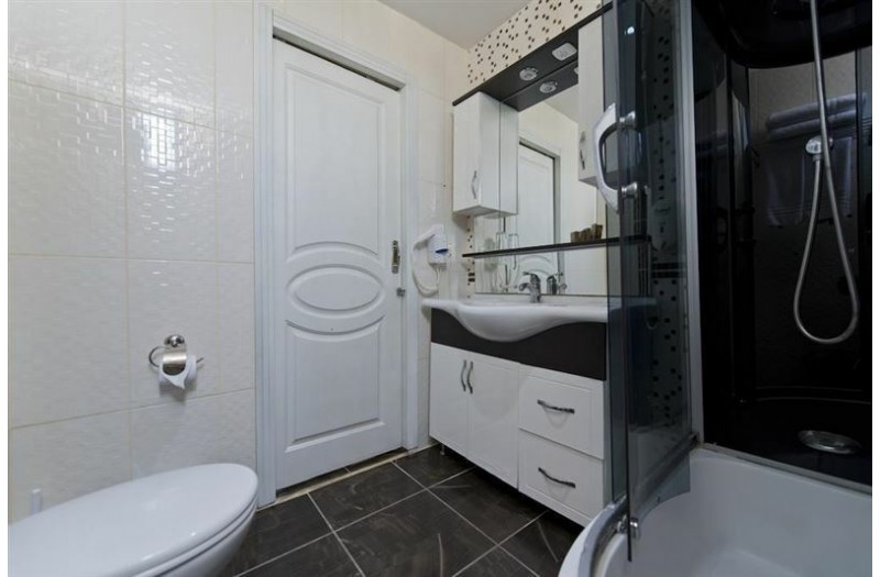 Готель Lara World Hotel, 3★