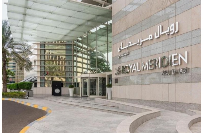 Готель Le Meridien Abu Dhabi Hotel, 4★