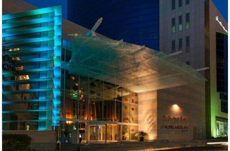 Готель Le Meridien Abu Dhabi Hotel, 4★