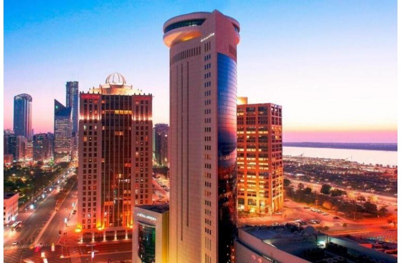 Готель Le Meridien Abu Dhabi Hotel, 4★