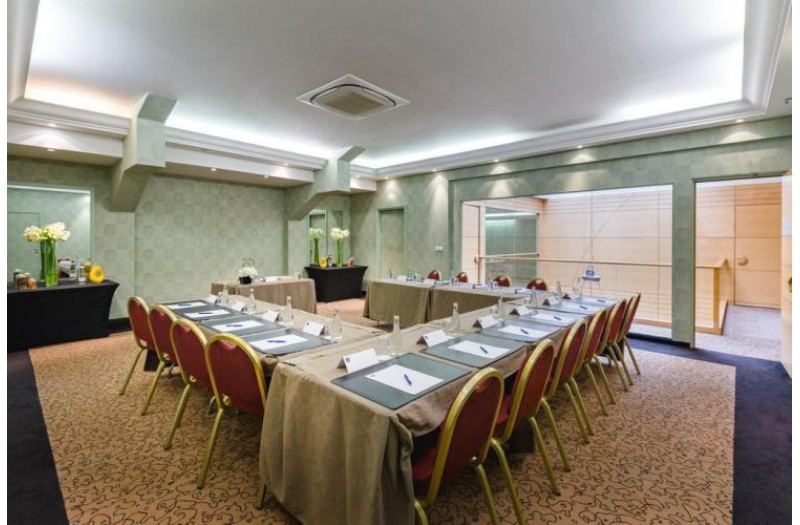 Готель Le Patio Saint Antoine Paris, 4★ Готель Le Patio Saint Antoine Paris, 4★
