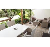 Готель Leonidas Apartments, апартаменты★