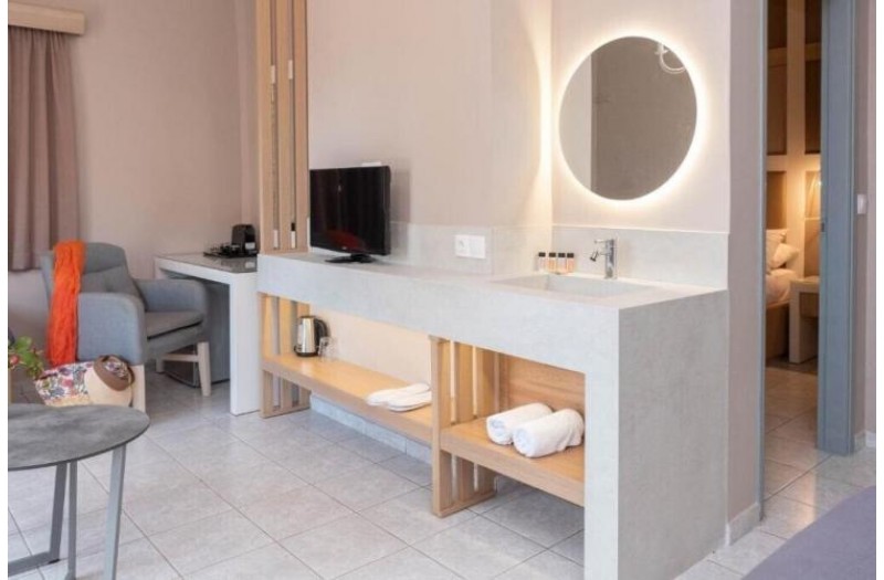 Готель Lino Mare Hotel, 3★