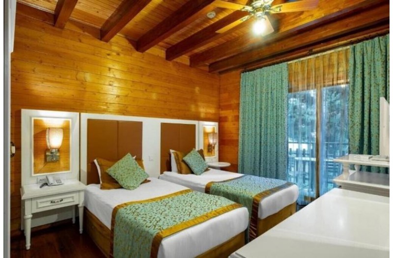 Готель Long Beach Resort & SPA, 5★