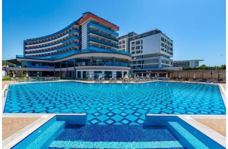 Готель Lonicera Premium, 4★