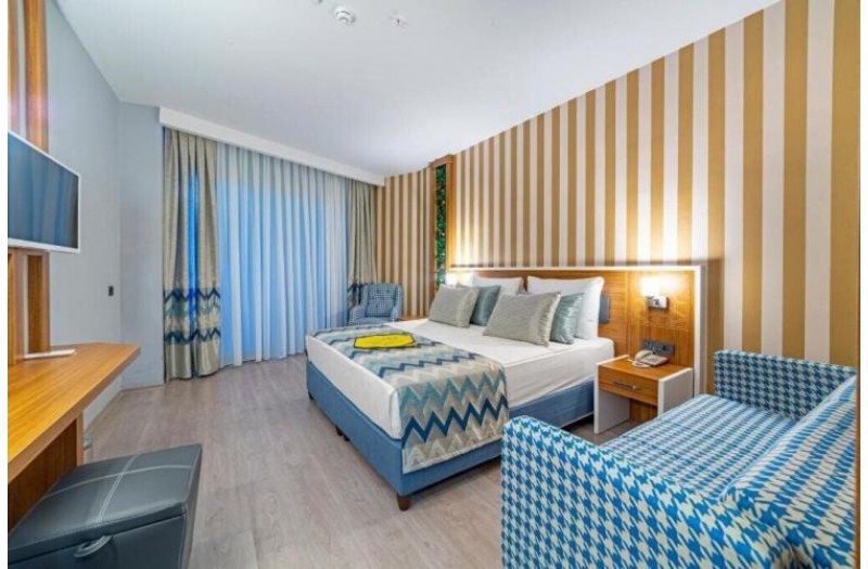 Готель Lonicera Premium, 4★