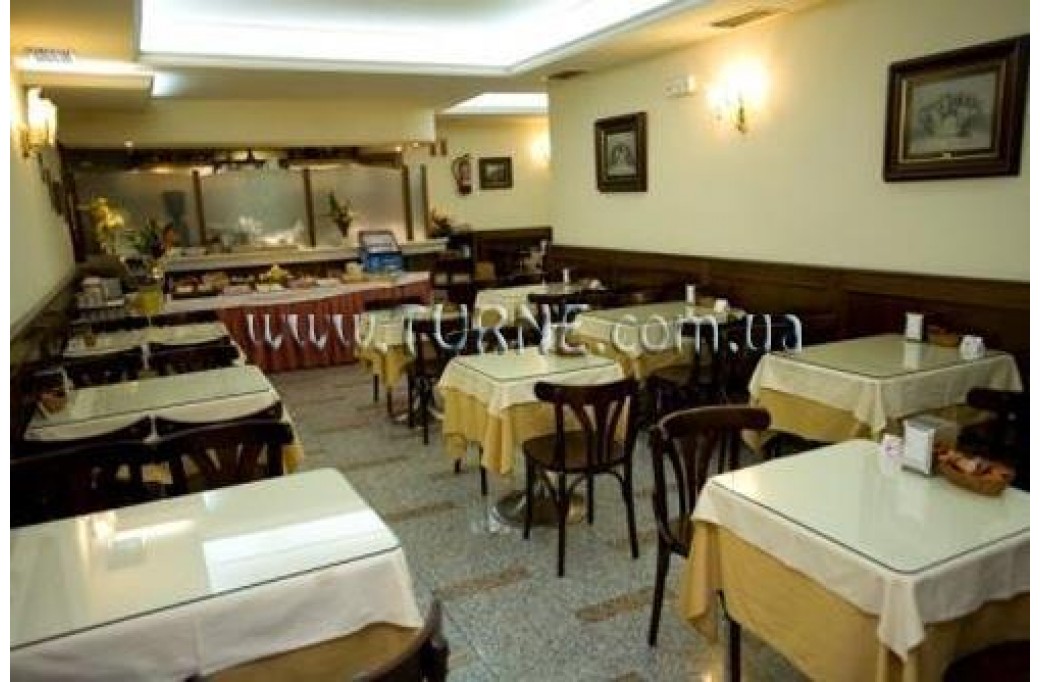 Готель Los Condes, 3★