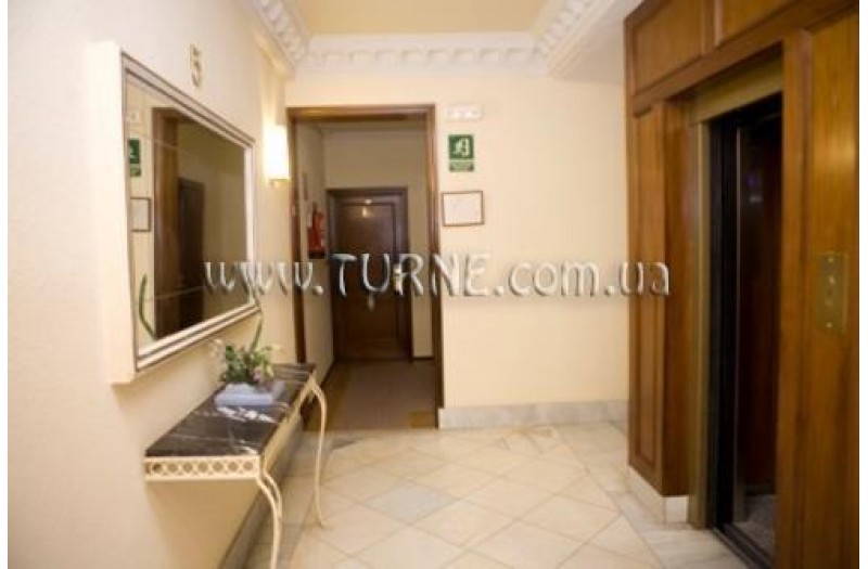 Готель Los Condes, 3★