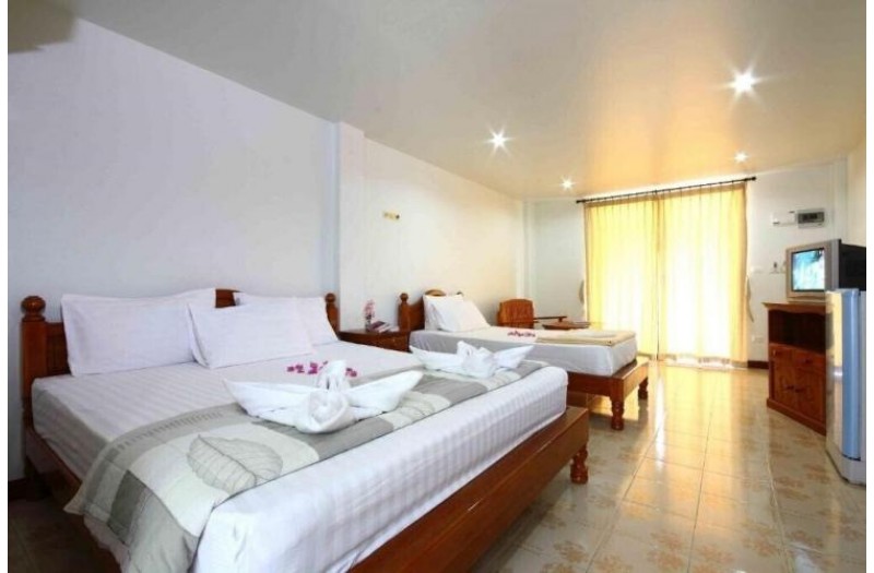Готель Lotus Friendly Hotel, 2★
