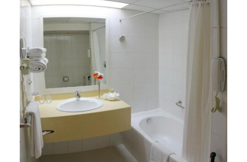 Готель Lou-Lou Beach Resort, 3★