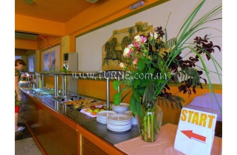 Готель Loutanis Hotel, 3★