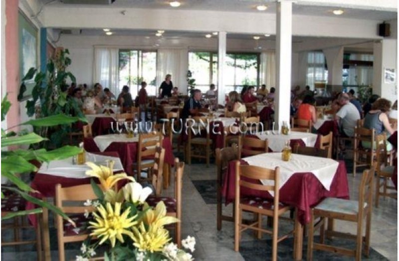 Готель Loutanis Hotel, 3★