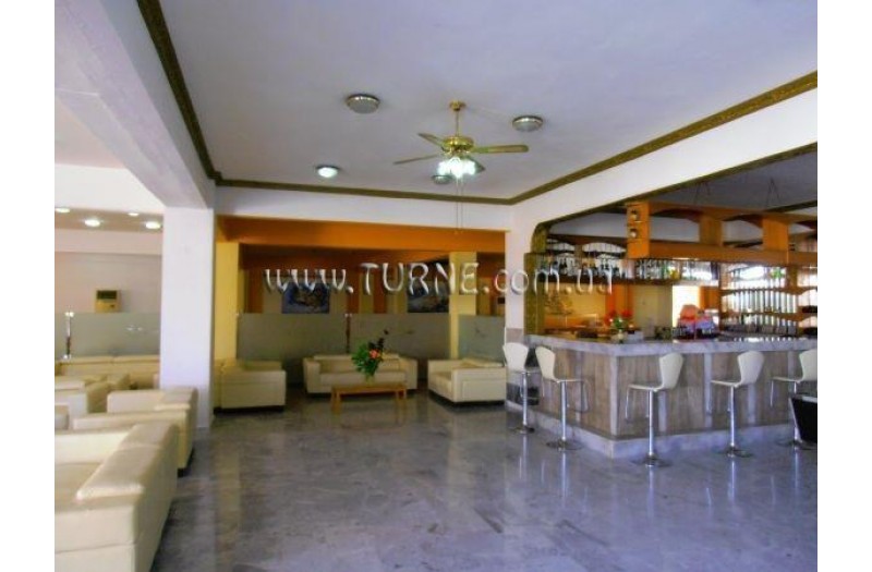 Готель Loutanis Hotel, 3★