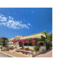 Готель Loutra Beach, 3★