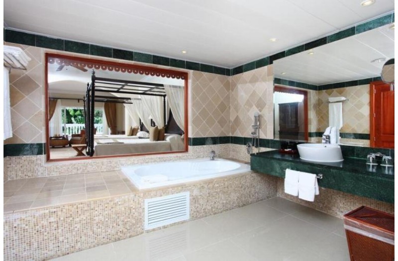 Готель Luxury Bahia Principe Cayo Levantado, 5★
