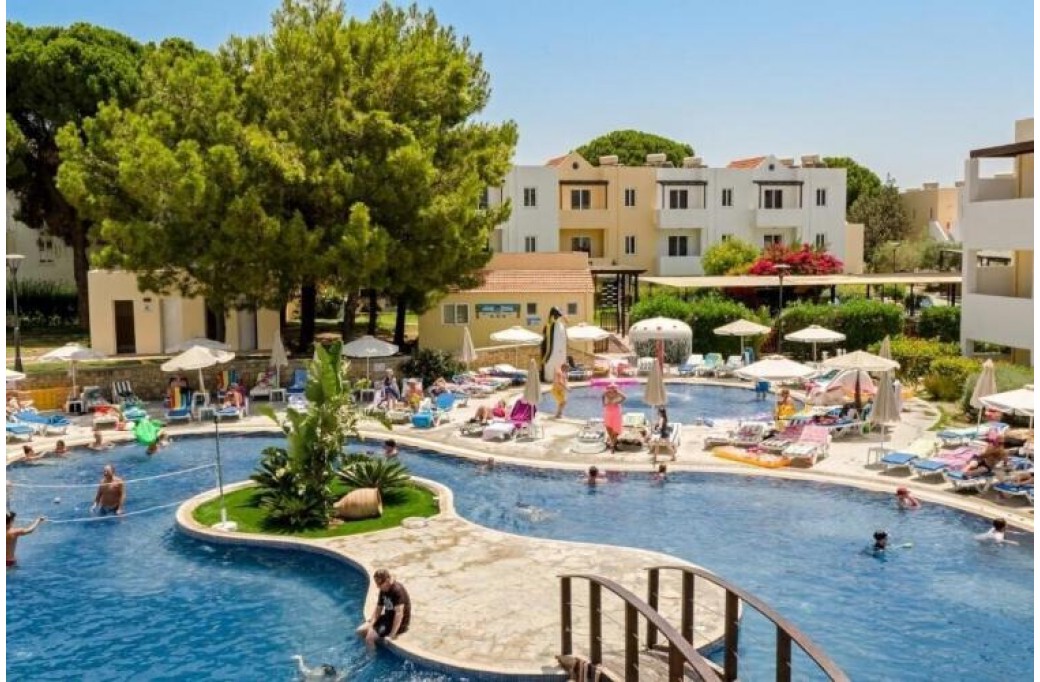 Готель Matina Pefkos Aparthotel, 3★
