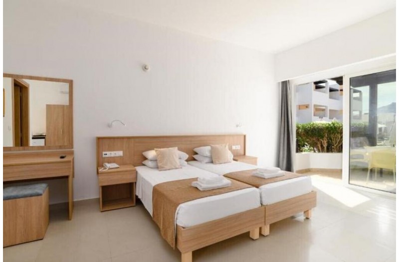 Готель Matina Pefkos Aparthotel, 3★