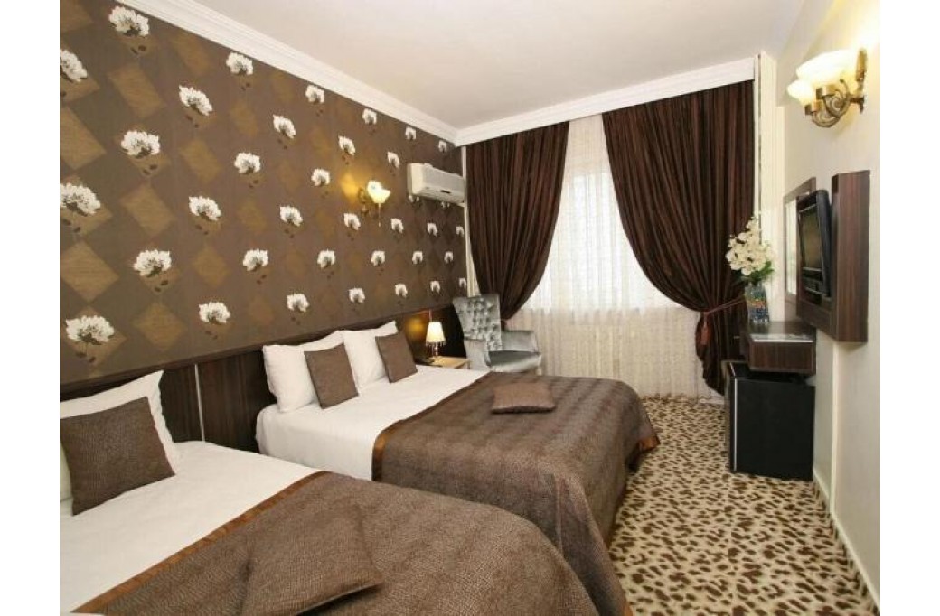 Готель Maya Hotel, 3★