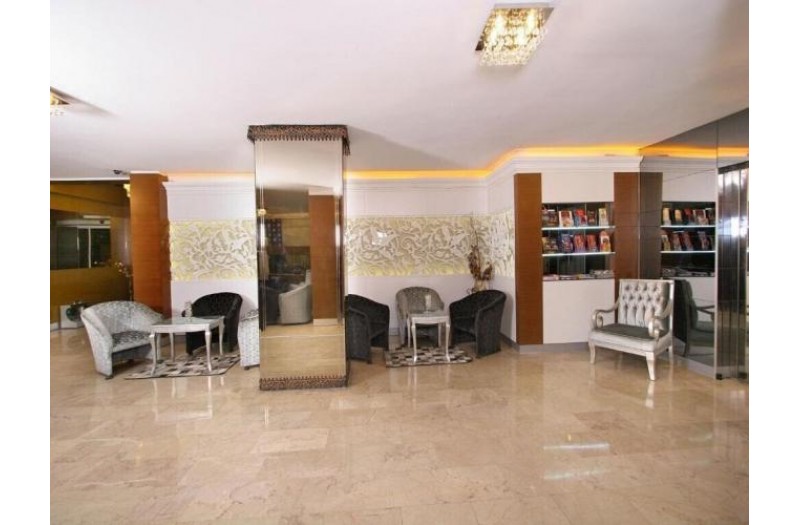 Готель Maya Hotel, 3★