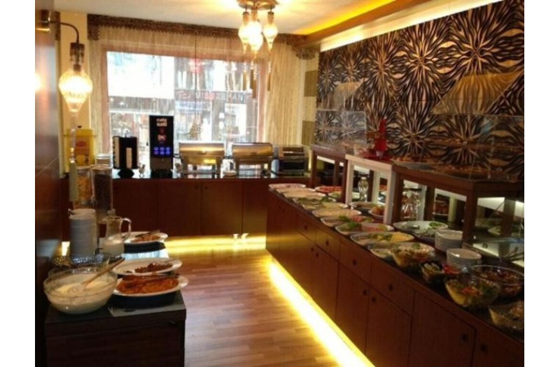 Готель Maya Hotel, 3★