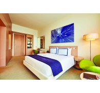 Готель Media One Hotel, 4★