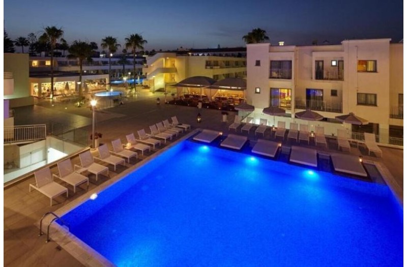 Готель Melpoantia Luxury Apartments And Suite, 4★
