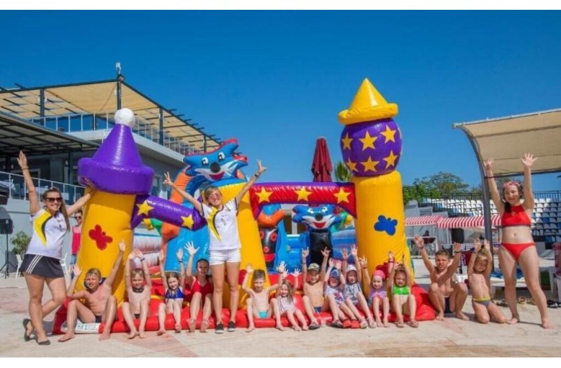 Готель Meridia Beach Hotel (ex. Club Hotel Karaburun), HV-1★ Готель Meridia Beach Hotel (ex. Club Hotel Karaburun), HV-1★