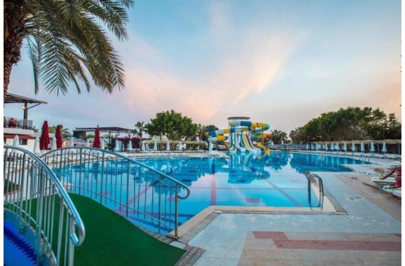 Готель Meridia Beach Hotel (ex. Club Hotel Karaburun), HV-1★ Готель Meridia Beach Hotel (ex. Club Hotel Karaburun), HV-1★
