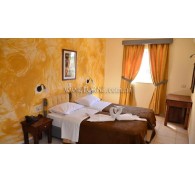 Готель Michalis Apartments, 4★