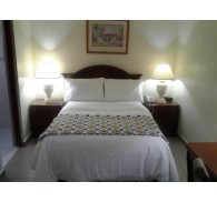 Готель Micro Hotel Condo Suites +, 2★