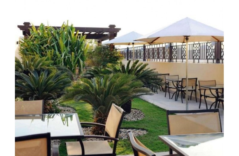 Готель Movenpick Hotel Apartmnts Al Mamzar Dubai, 5★ Готель Movenpick Hotel Apartmnts Al Mamzar Dubai, 5★