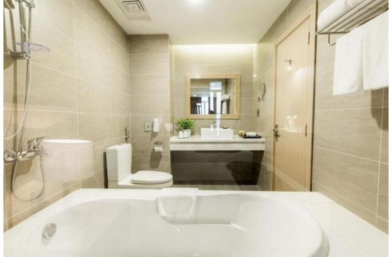 Готель Muong Thanh Luxury Khanh Hoa Hotel, 5★ Готель Muong Thanh Luxury Khanh Hoa Hotel, 5★
