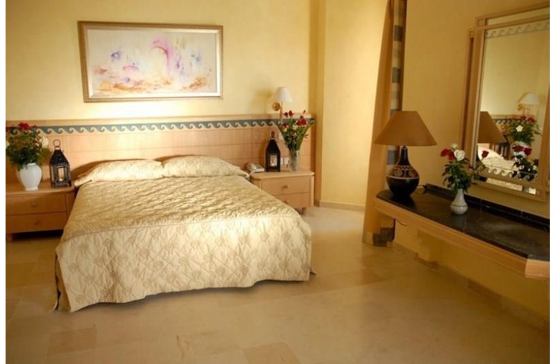 Готель Nahrawess Hotel & Thalasso, 4★