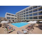 Готель Nelia Gardens, 3★