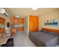 Готель Nelia Gardens, 3★