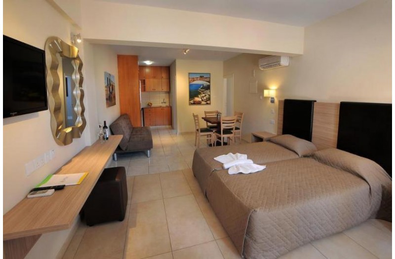 Готель Nelia Gardens, 3★ Готель Nelia Gardens, 3★