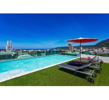 Готель Neon Patong Hotel, 4★