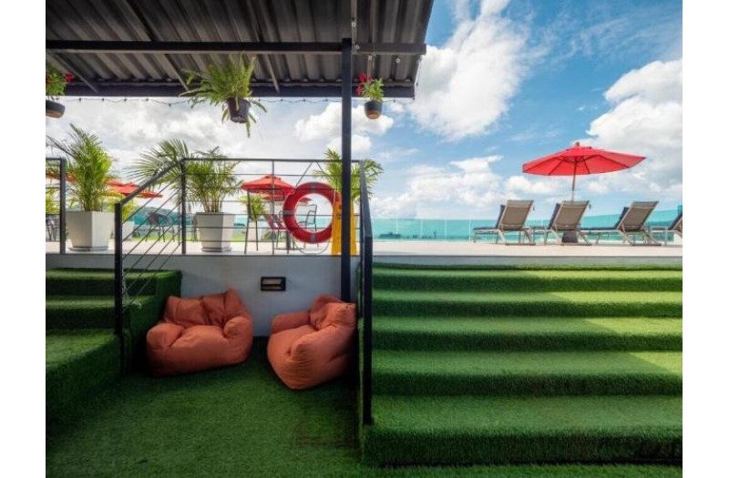 Готель Neon Patong Hotel, 4★ Готель Neon Patong Hotel, 4★