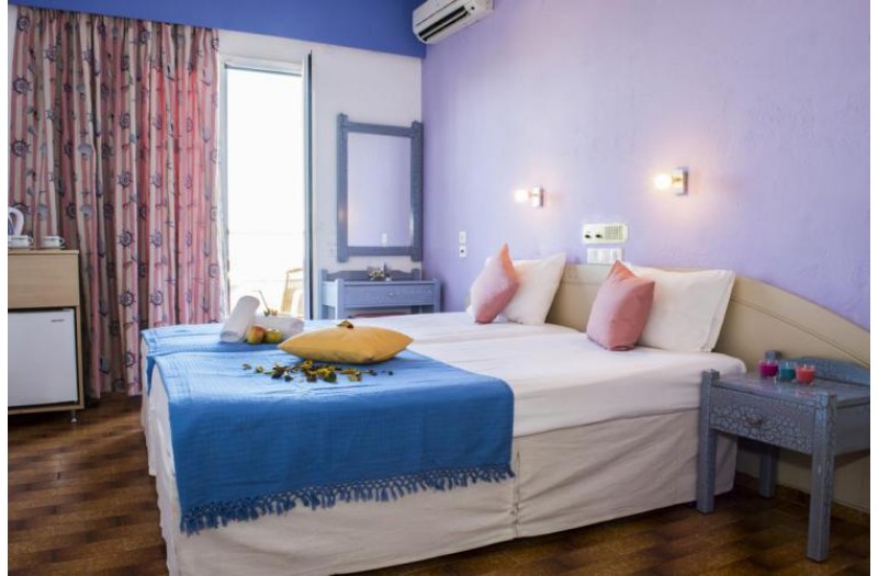 Готель Nikos Hotel, 2★