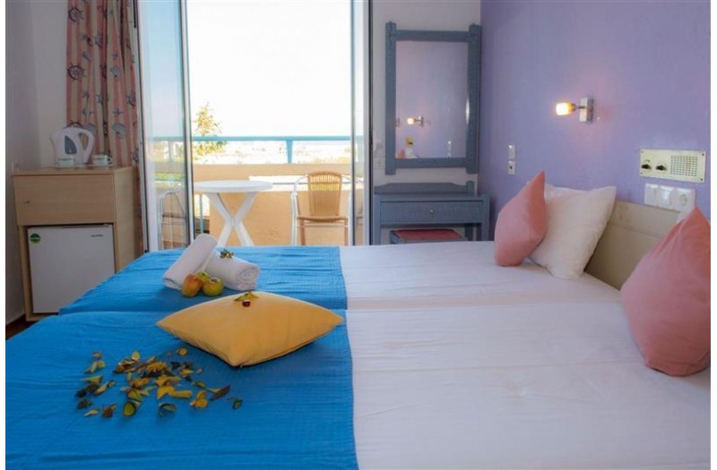 Готель Nikos Hotel, 2★
