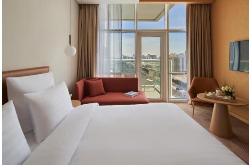 Готель Novotel Jumeirah Village Triangle, 4★
