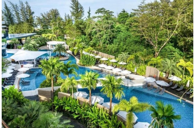Готель Novotel Phuket Karon Resort & Spa, 4★