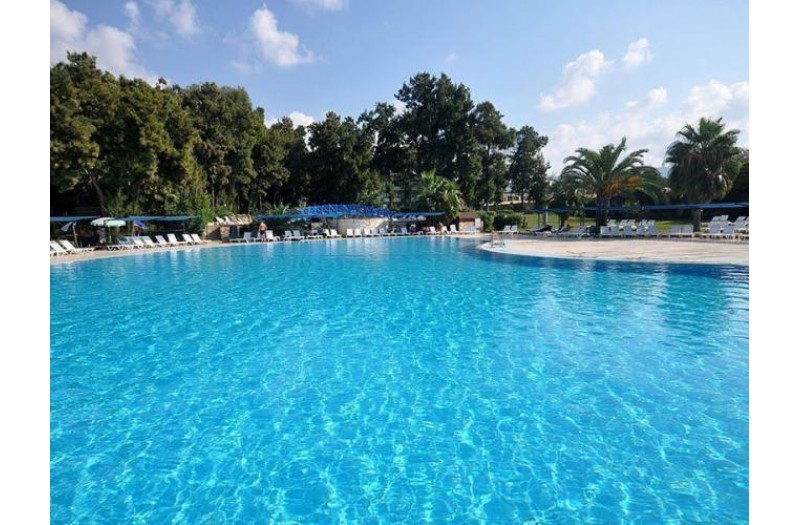 Готель Oasis Beach Club (ex. Oasis Beach Club), HV-1★