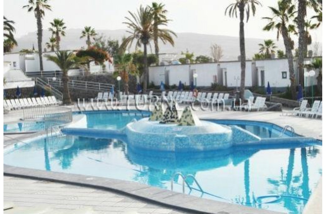 Готель Oasis Bungalows, 3★