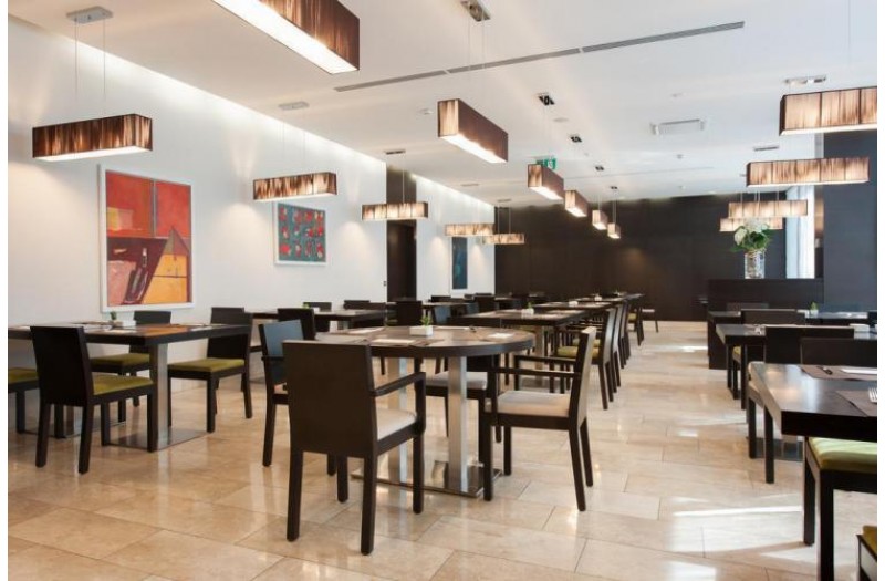 Готель Occidental Praha Five (ex. Barcelo Praha Five), 4★