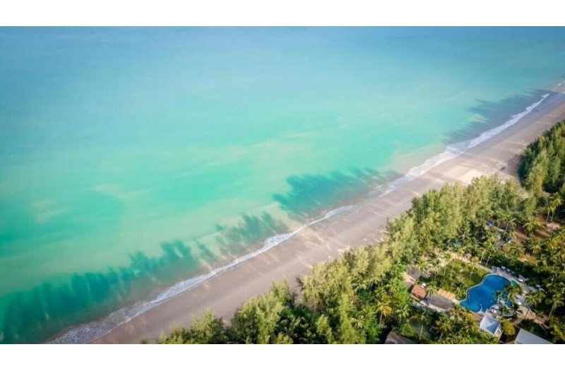 Готель Outrigger Khao Lak Beach Resort (ex. Royal Bangsak Beach Resort), 5★