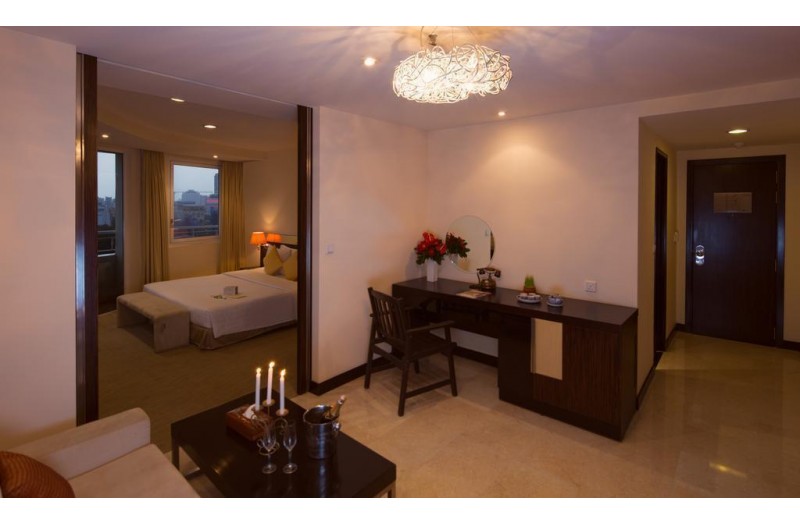 Готель Palace Hotel Saigon, 4★